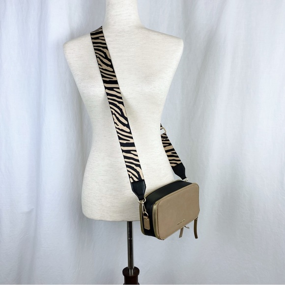 Like Dreams Handbags - NWOT Like Dreams Crossbody Bag